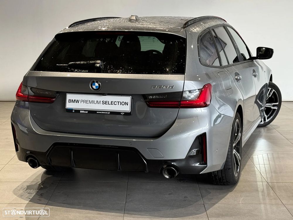 BMW 320 d Touring Pack Desportivo M Pro Auto - 4