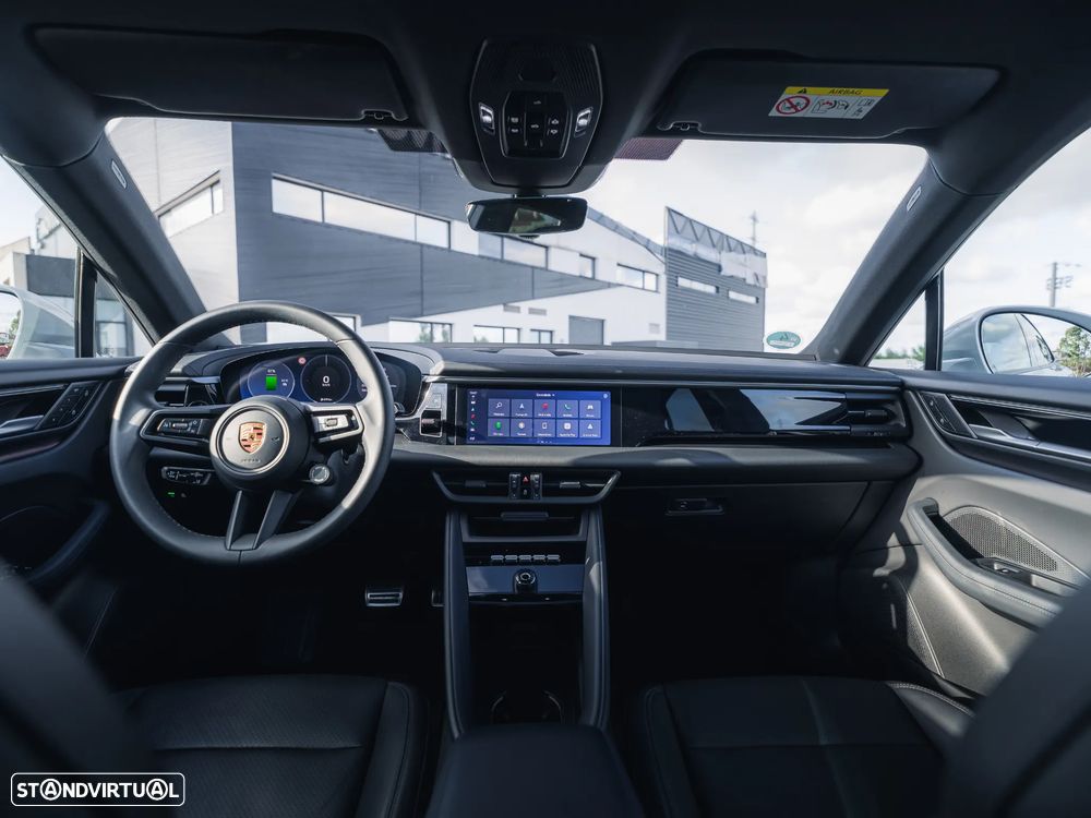 Porsche Macan Electric - 13