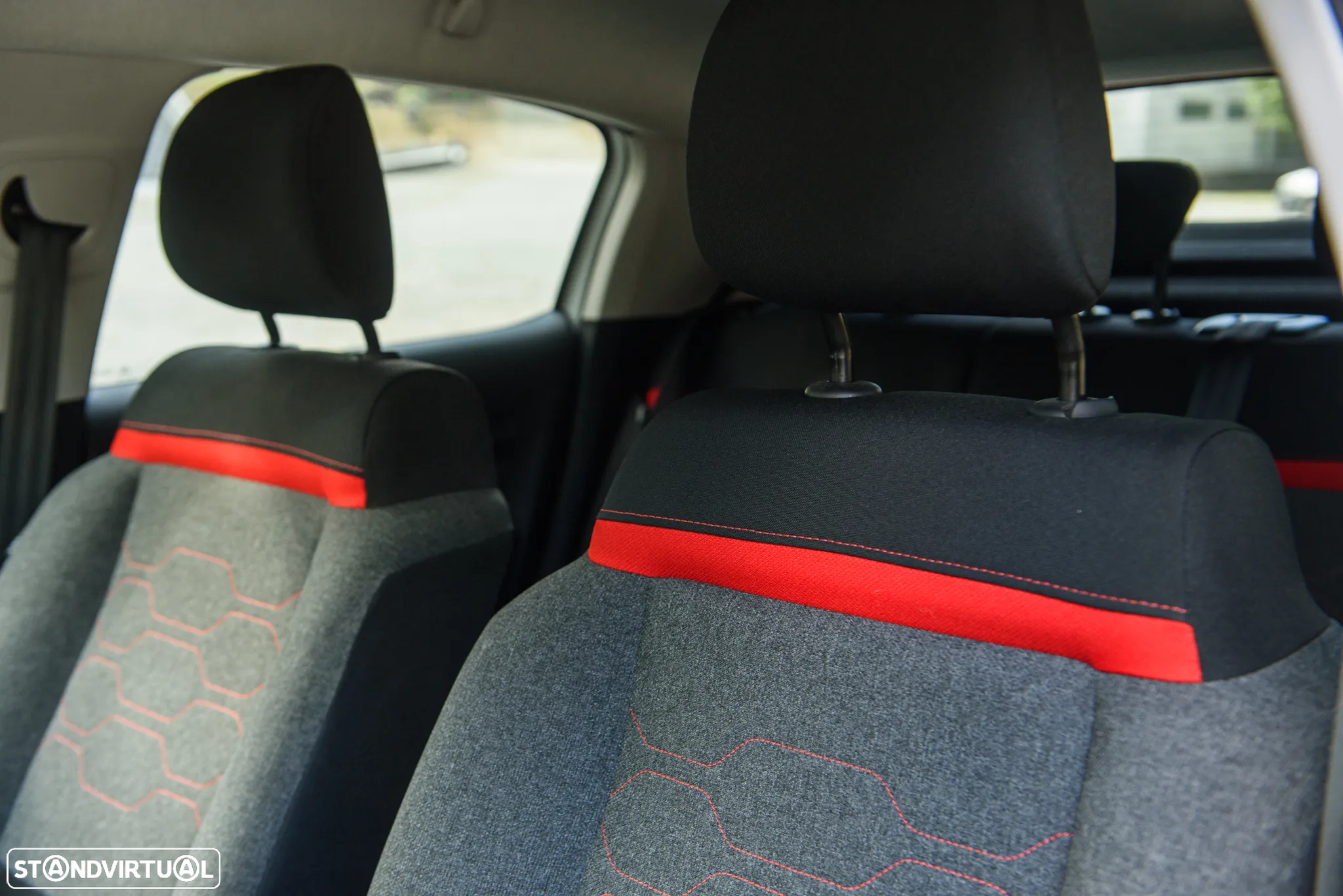 Citroën C3 1.2 PureTech Shine - 22
