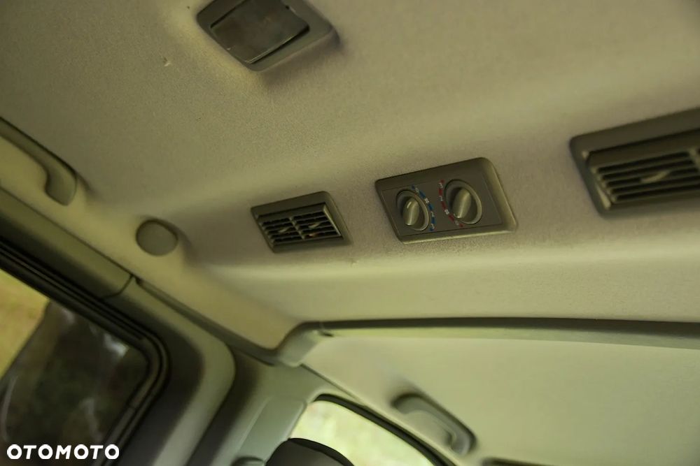 Renault Trafic - 24