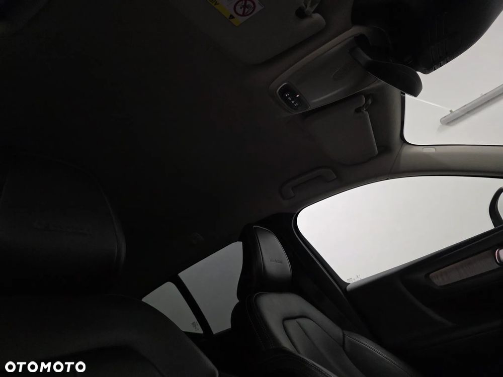 Volvo XC 40 D3 SCR Inscription - 24