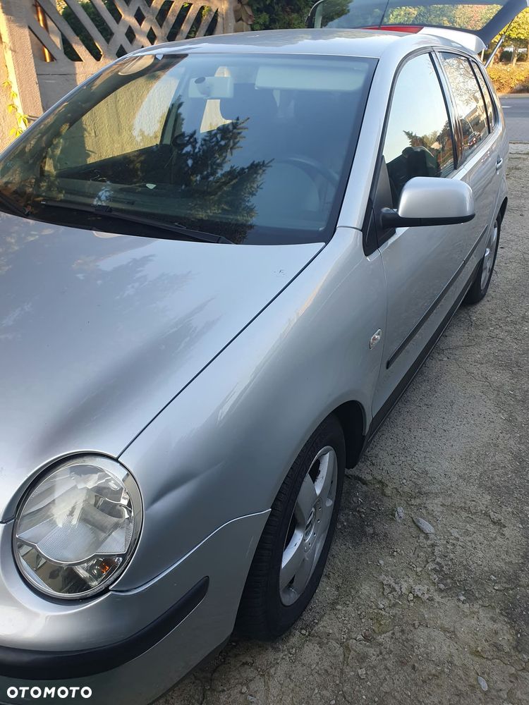 Volkswagen Polo 1.4 16V Comfortline - 17