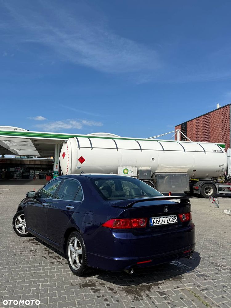 Honda Accord 2.0 Sport - 4