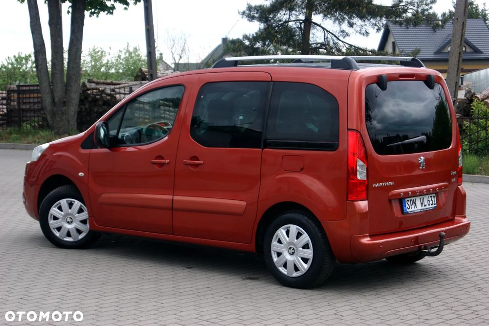 Peugeot Partner 110 Tendance mit Familien-Paket - 12