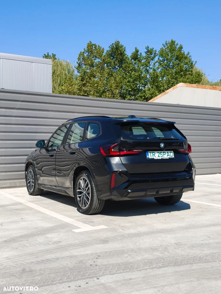 BMW iX1 - 4