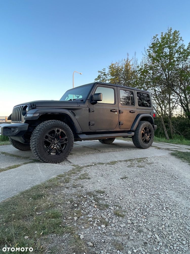 Jeep Wrangler - 21