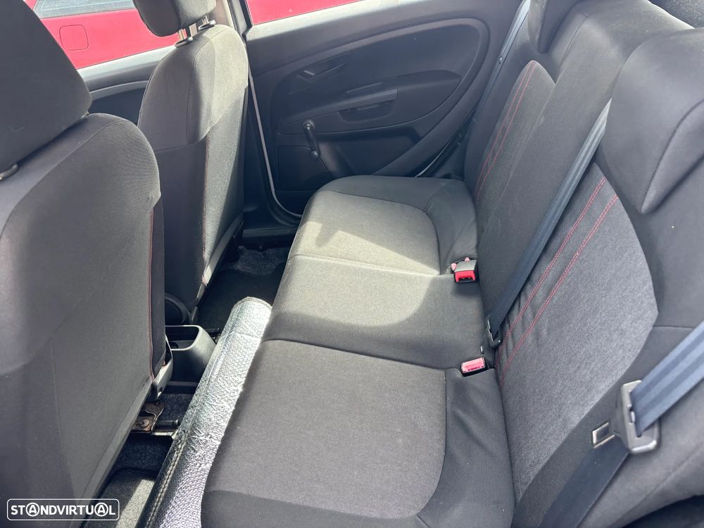 Fiat Punto - 8