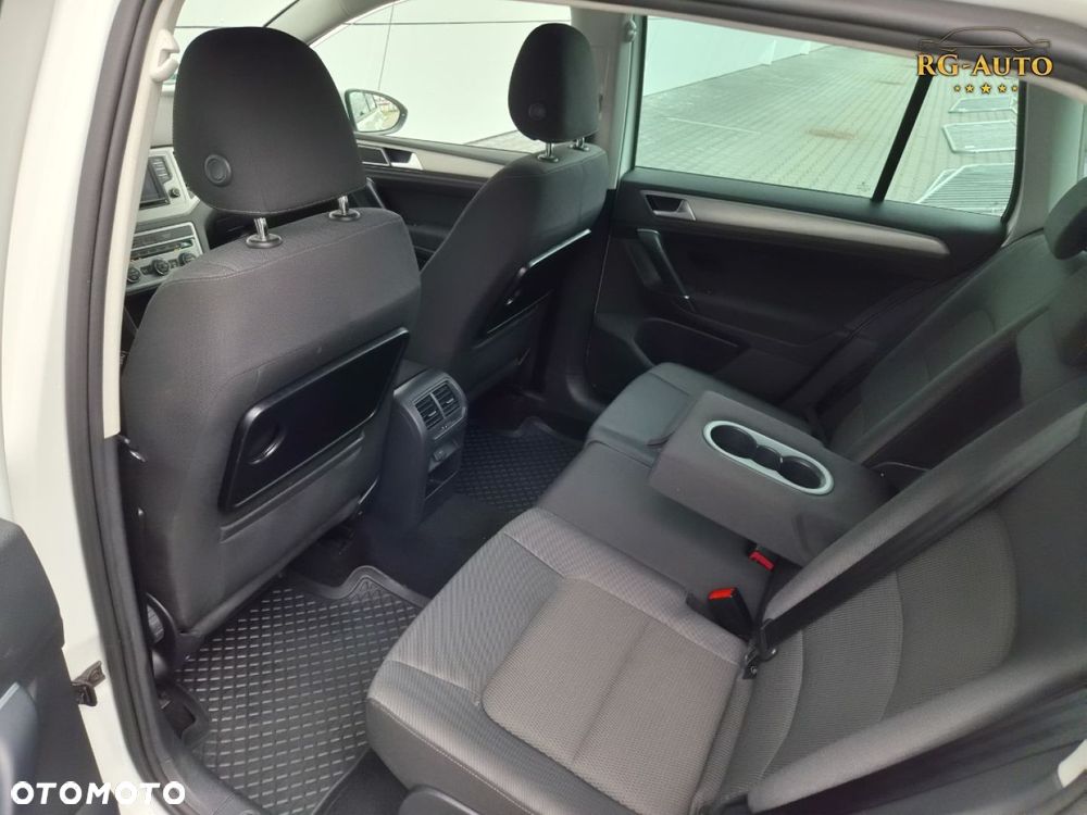 Volkswagen Golf Sportsvan - 32