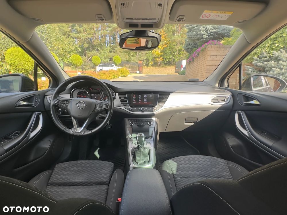 Opel Astra 1.6 CDTI Sport - 11