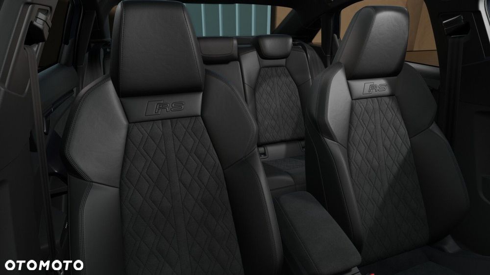 Audi RS3 Limousine - 11