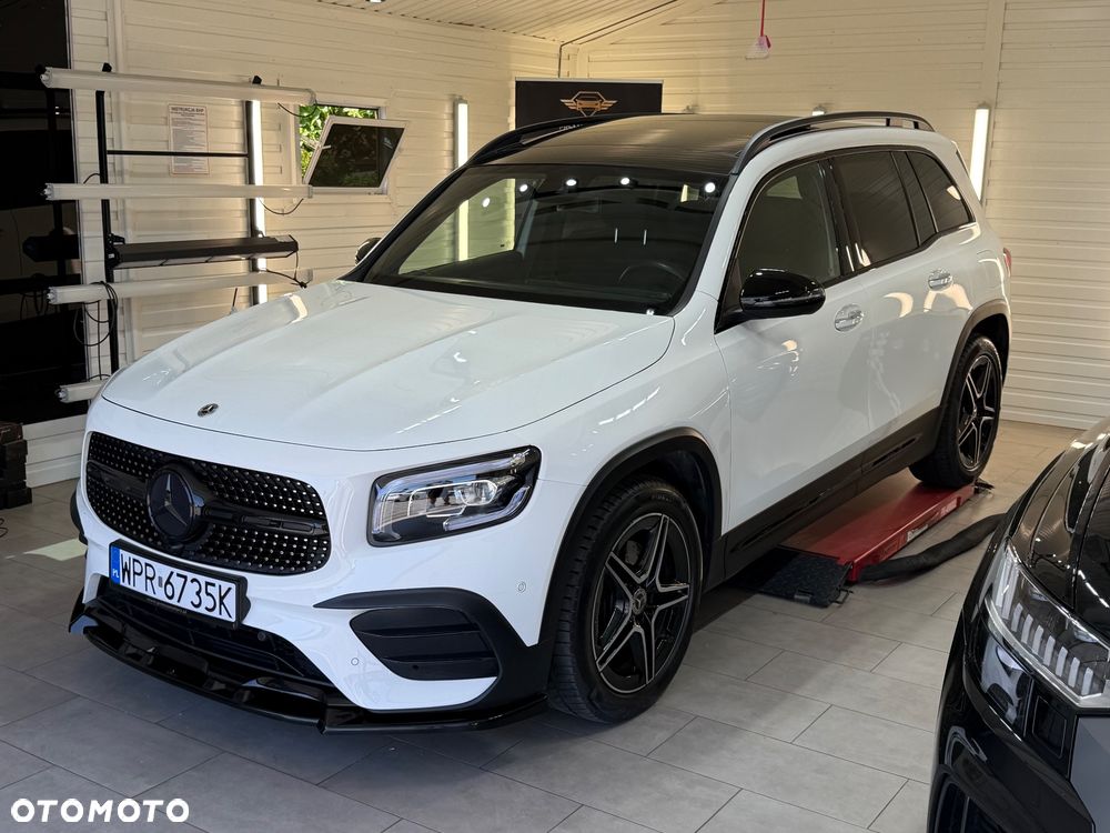 Mercedes-Benz GLB 200 4-Matic AMG Line 8G-DCT - 6