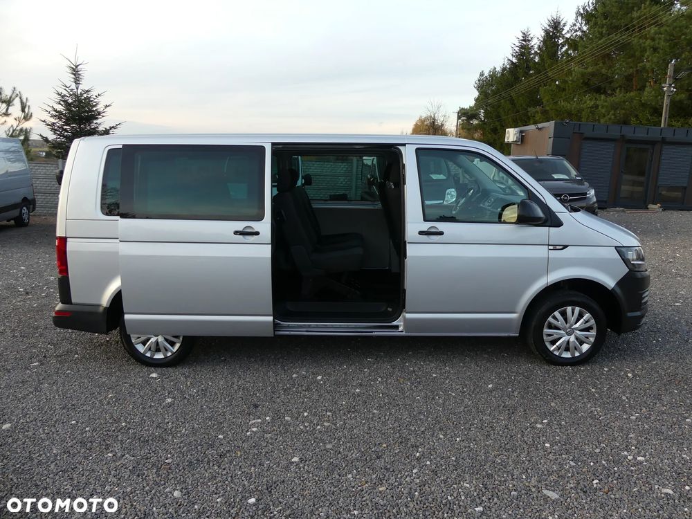 Volkswagen Transporter Caravelle Lang Comfortline - 32