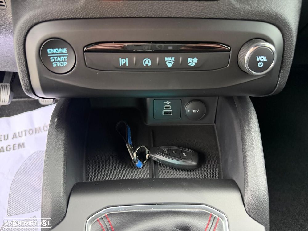 Ford Focus 1.0 EcoBoost MHEV ST-Line - 24