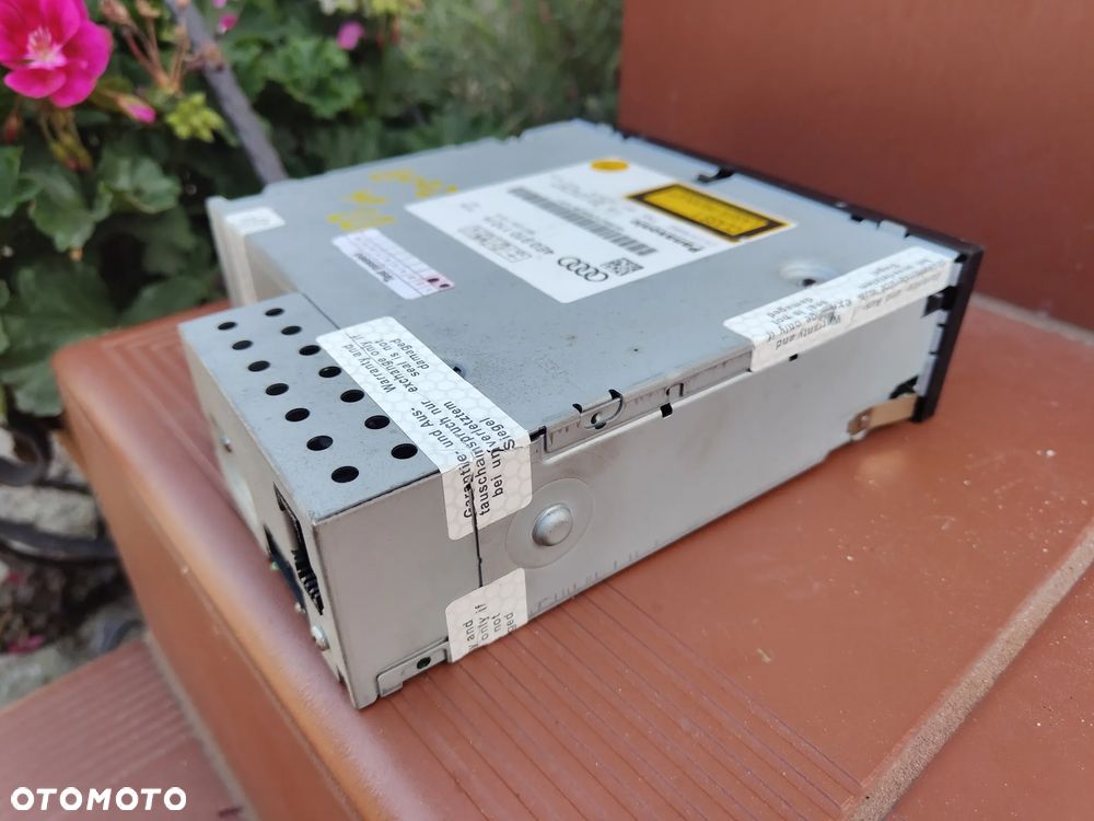 AUDI A6 C6 A8 D3 ZMIENIARKA płyt cd 4E0035110h 2008 rok - 8