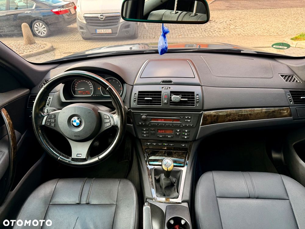 BMW X3 2.0i - 26