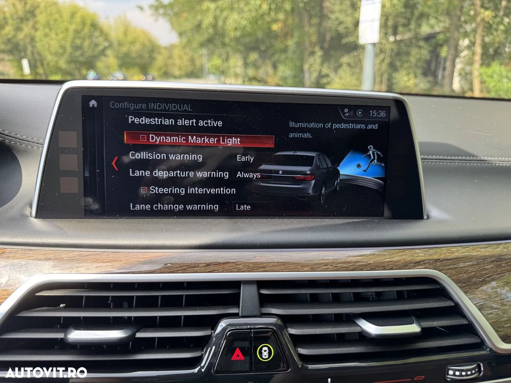 BMW Seria 7 750d xDrive - 32