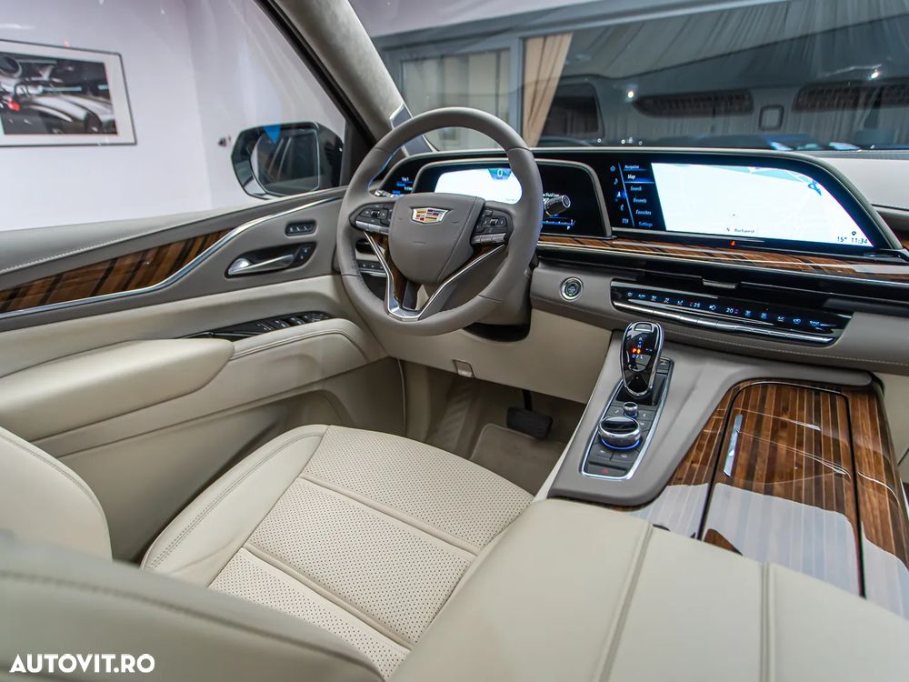 Cadillac Escalade 6.2 V8 ESV Platinum - 26