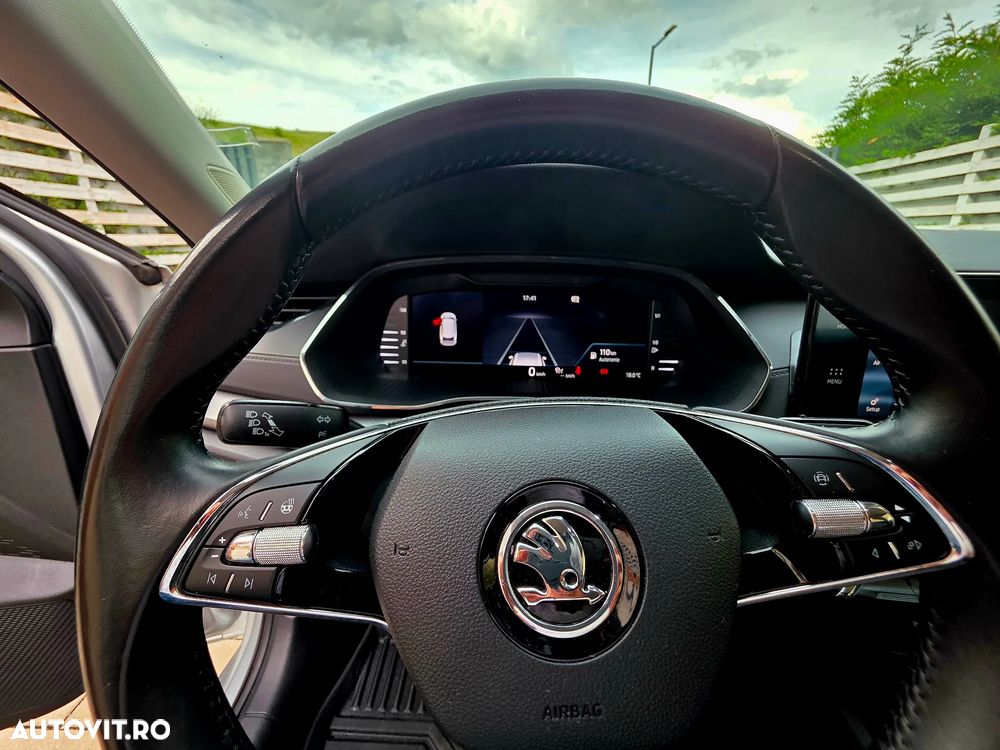 Skoda Octavia 2.0 TDI Premium Edition - 6