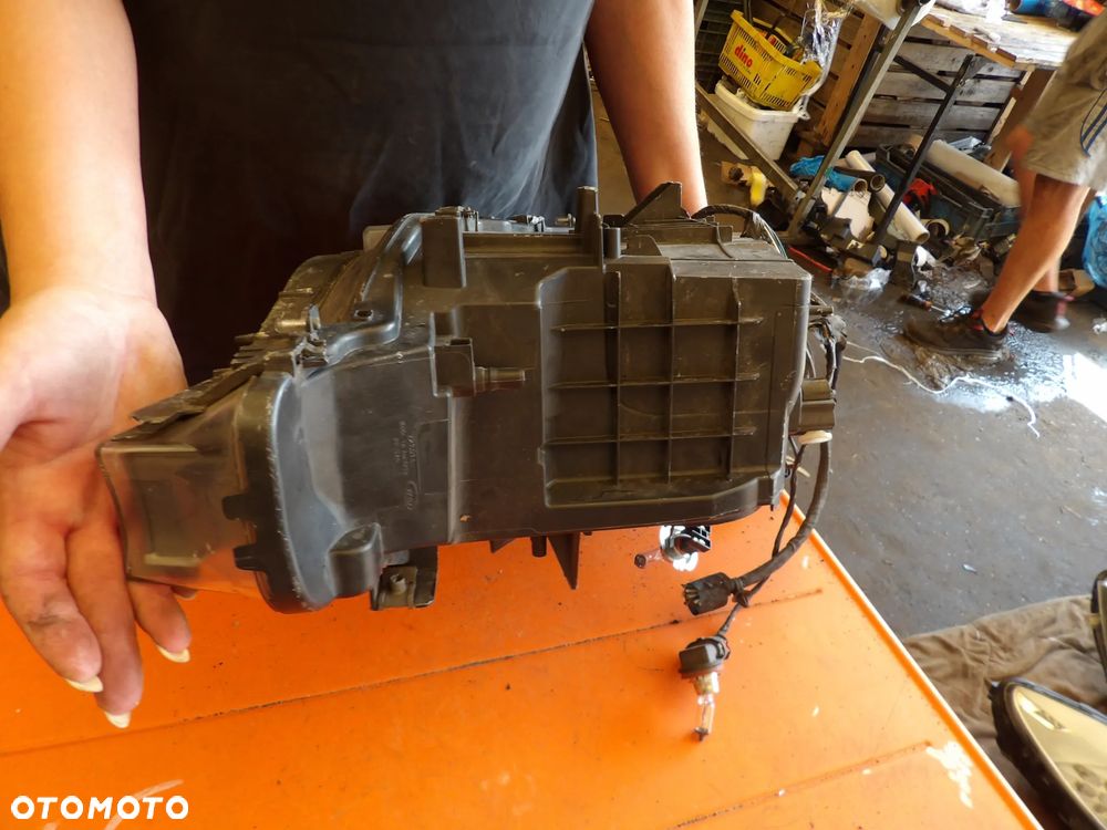 BMW - F30 - H7 - LEWA LAMPA PRZEDNIA - UK - 7259539 - 7