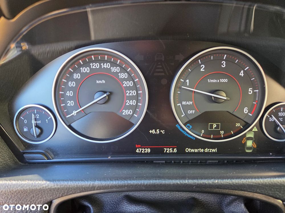 BMW Seria 3 320d xDrive Edition M Sport Shadow - 12