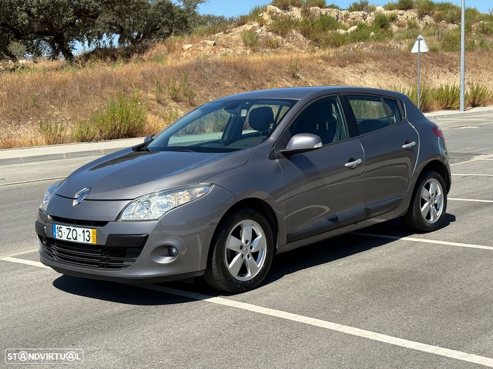 Renault Mégane dCi 110 FAP Dynamique - 1