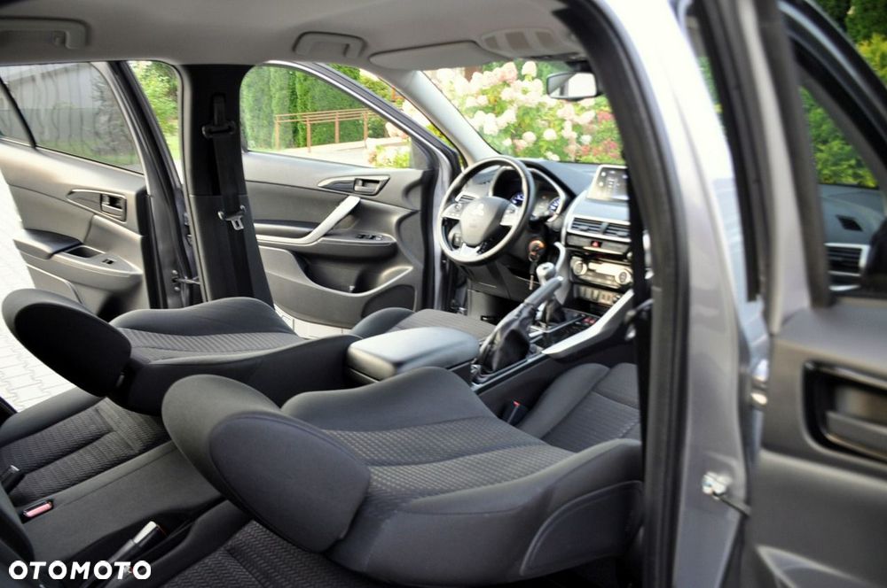 Mitsubishi Eclipse Cross - 23
