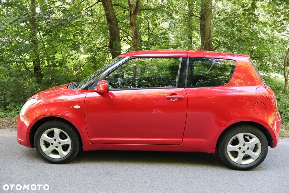 Suzuki Swift 1.3 GC - 4