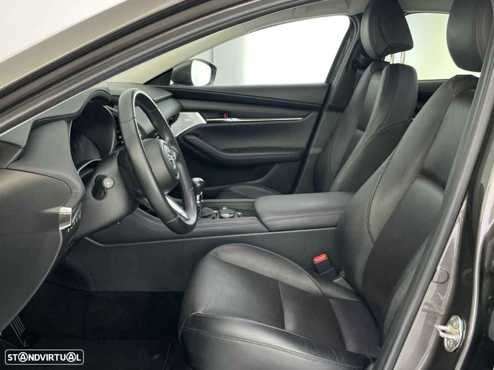 Mazda 3 Sedan 2.0 Sky-G Excellence - 11