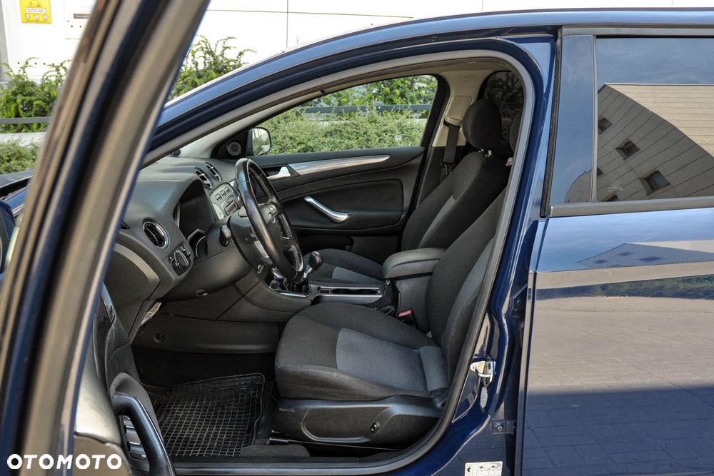Ford Mondeo SW - 7