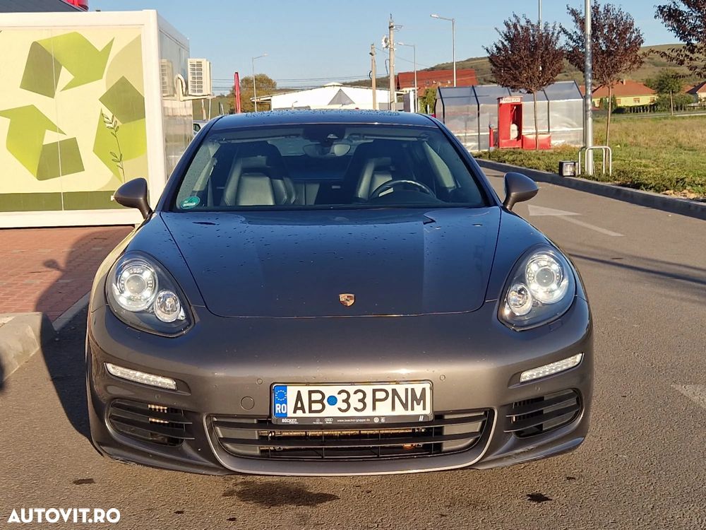 Porsche Panamera - 11