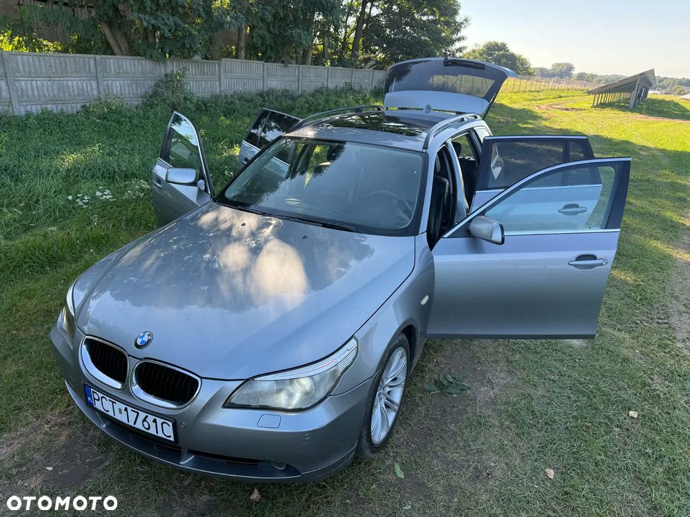 BMW Seria 5 525d - 5