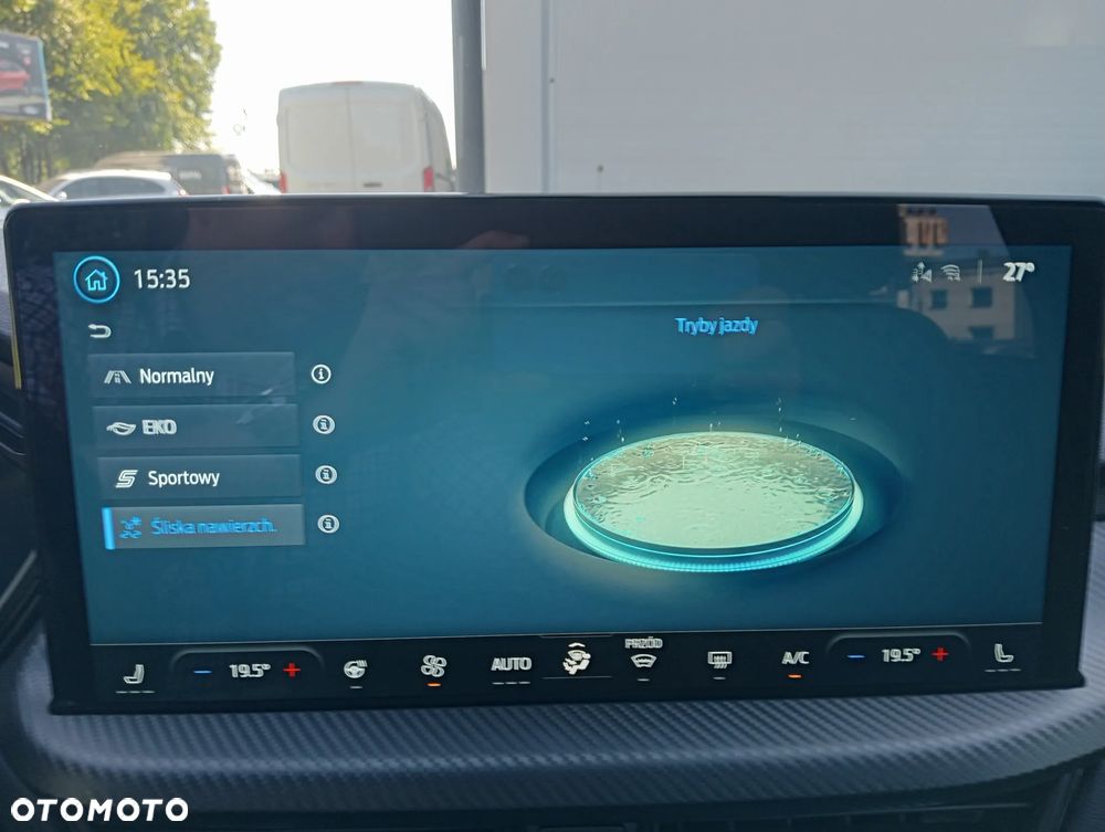 Ford Kuga 1.5 EcoBoost FWD ST-Line - 24