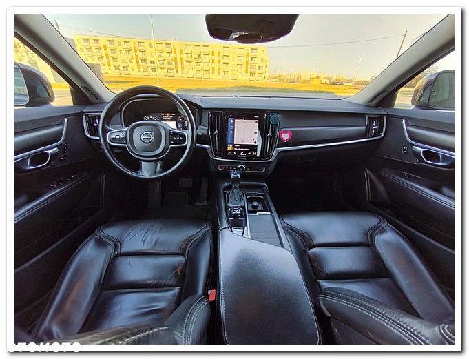 Volvo V90 Cross Country - 30