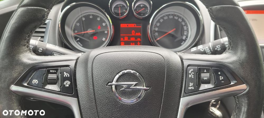 Opel Astra - 25