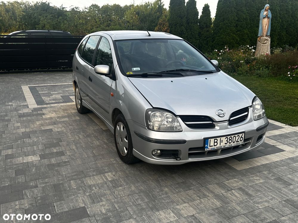 Nissan Almera Tino 2.2 DI - 1