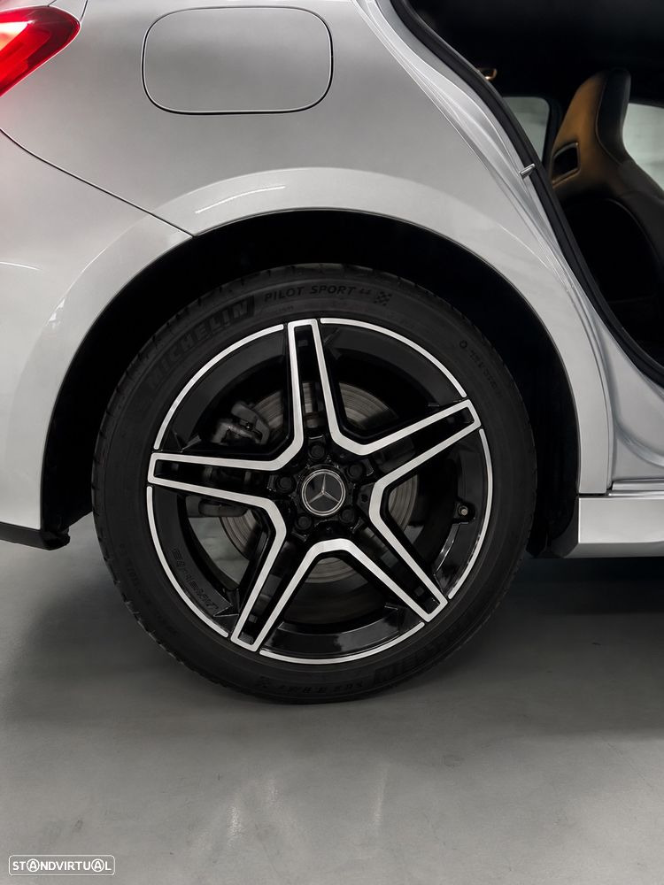 Mercedes-Benz A 250 e AMG Line - 8