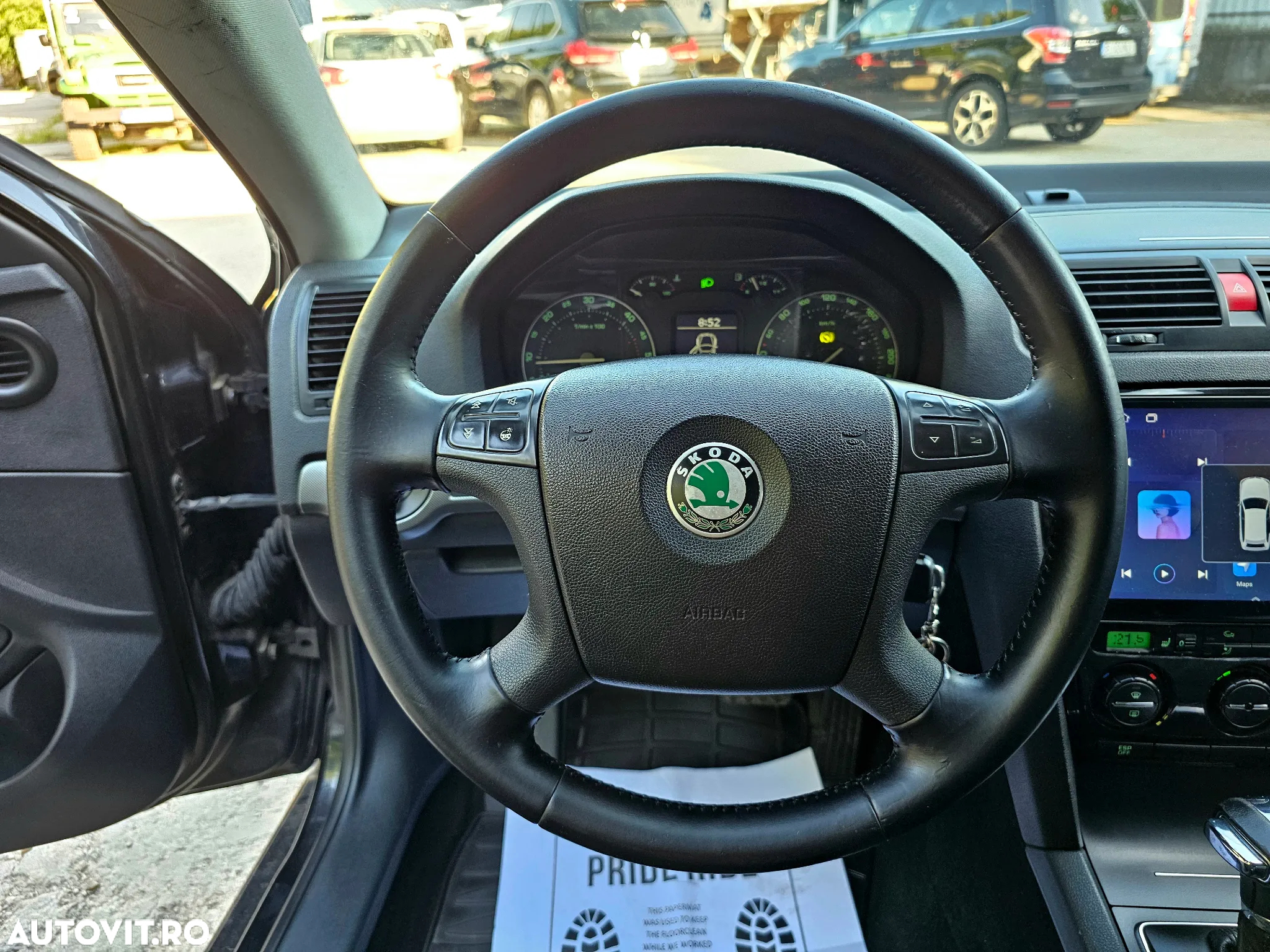 Skoda Octavia Combi 2.0 TDI Elegance Automatic - 22