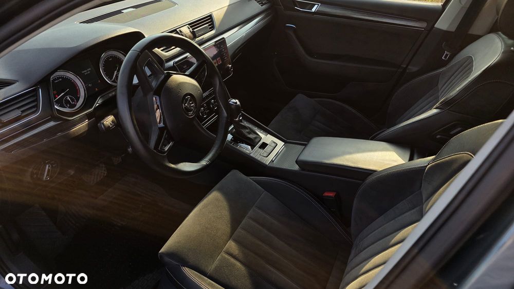 Skoda Superb 2.0 TSI Ambition DSG - 13