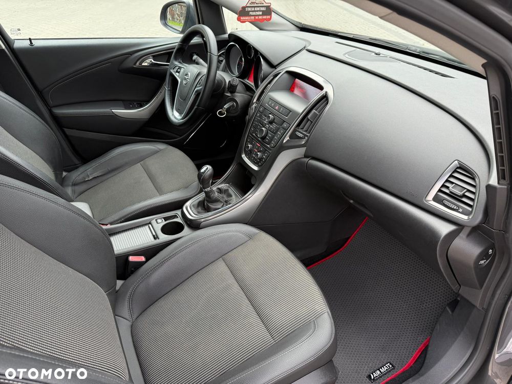 Opel Astra 2.0 CDTI DPF Cosmo - 20