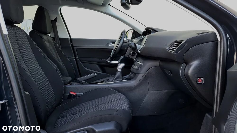 Peugeot 308 1.2 PureTech Business Line S&S - 18