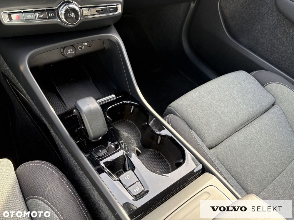 Volvo XC 40 - 20