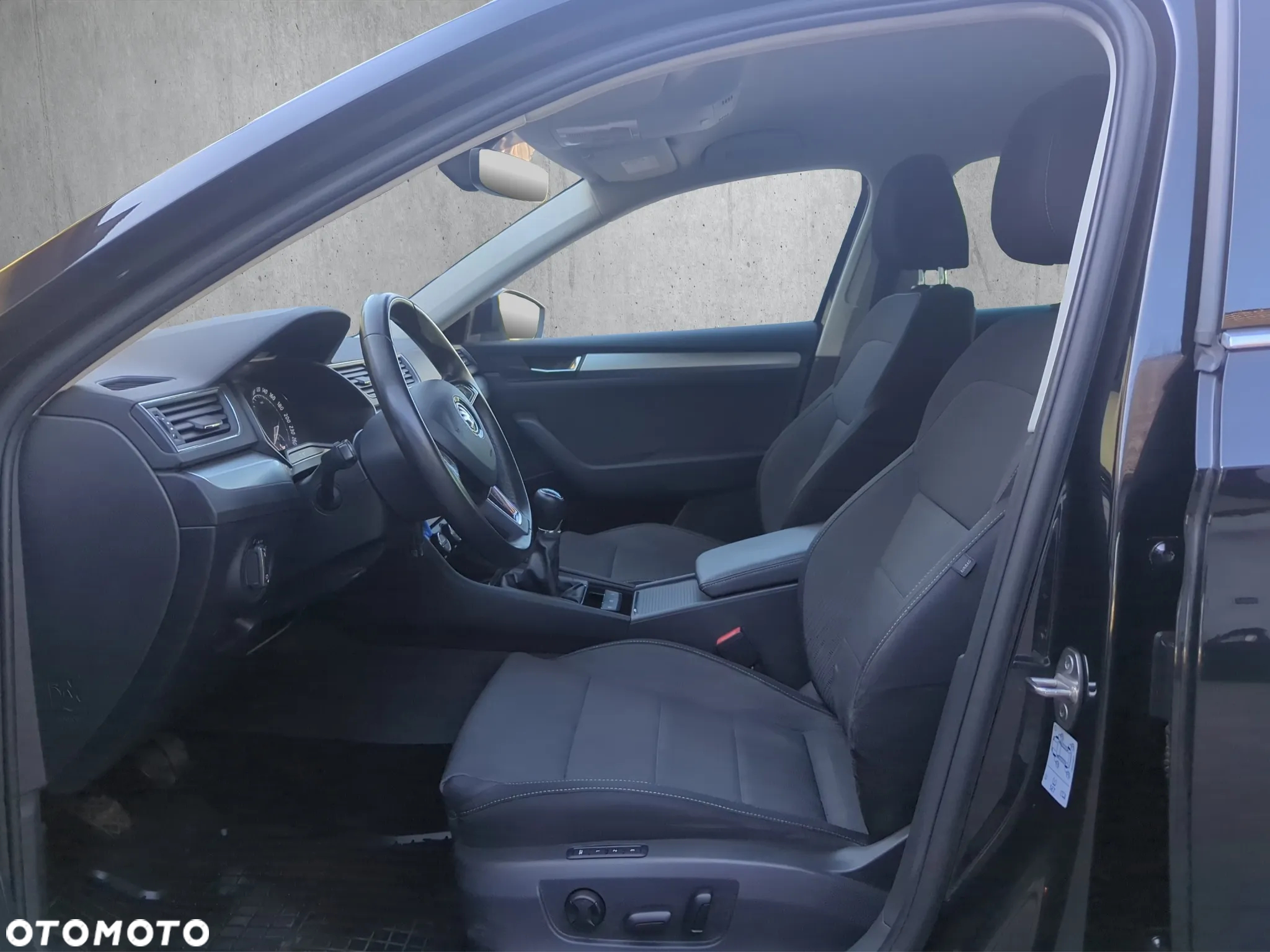Skoda Superb Combi 1.6 TDI Ambition - 10
