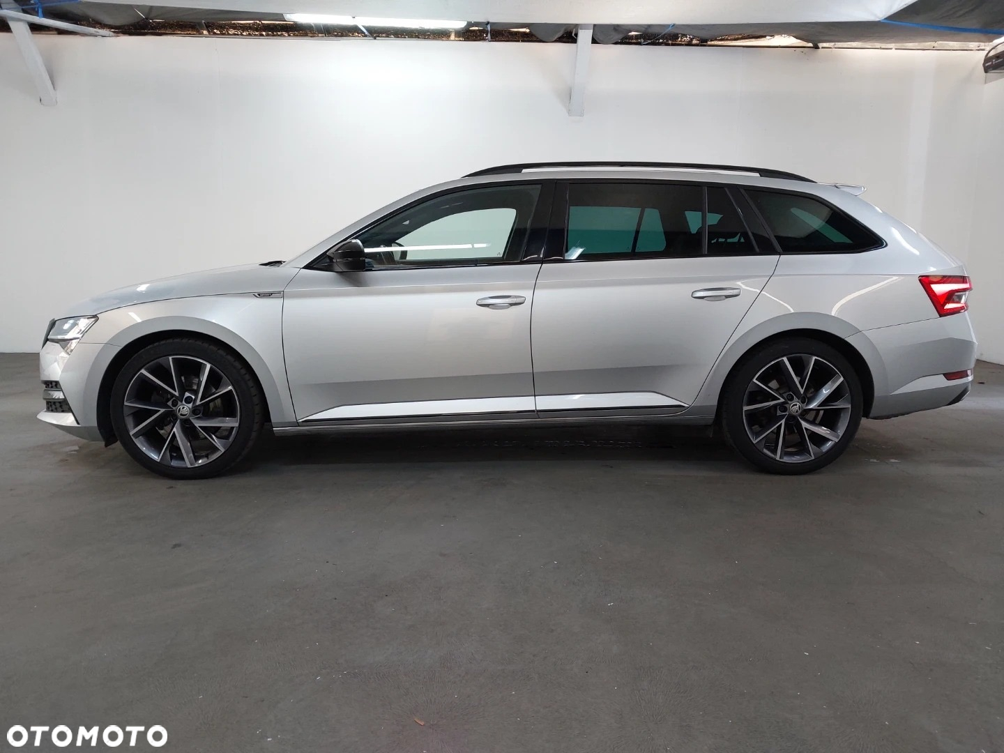 Skoda Superb 2.0 TDI 4x4 DSG Sportline - 14