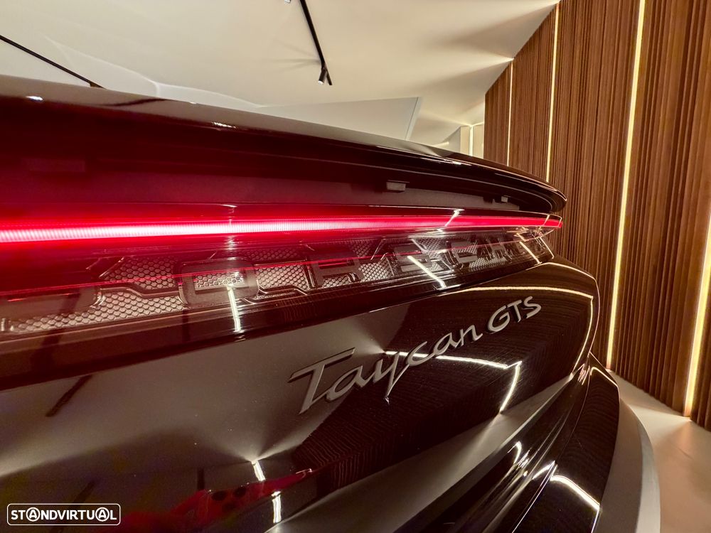 Porsche Taycan GTS - 5