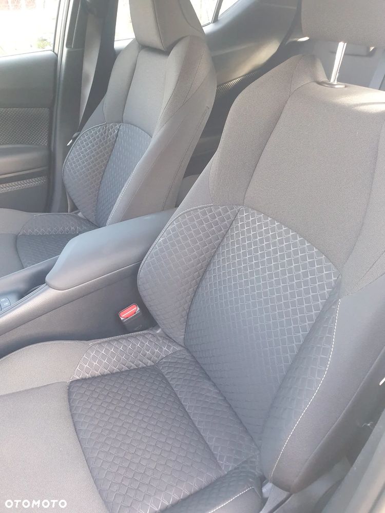 Toyota C-HR Business-Edition - 29
