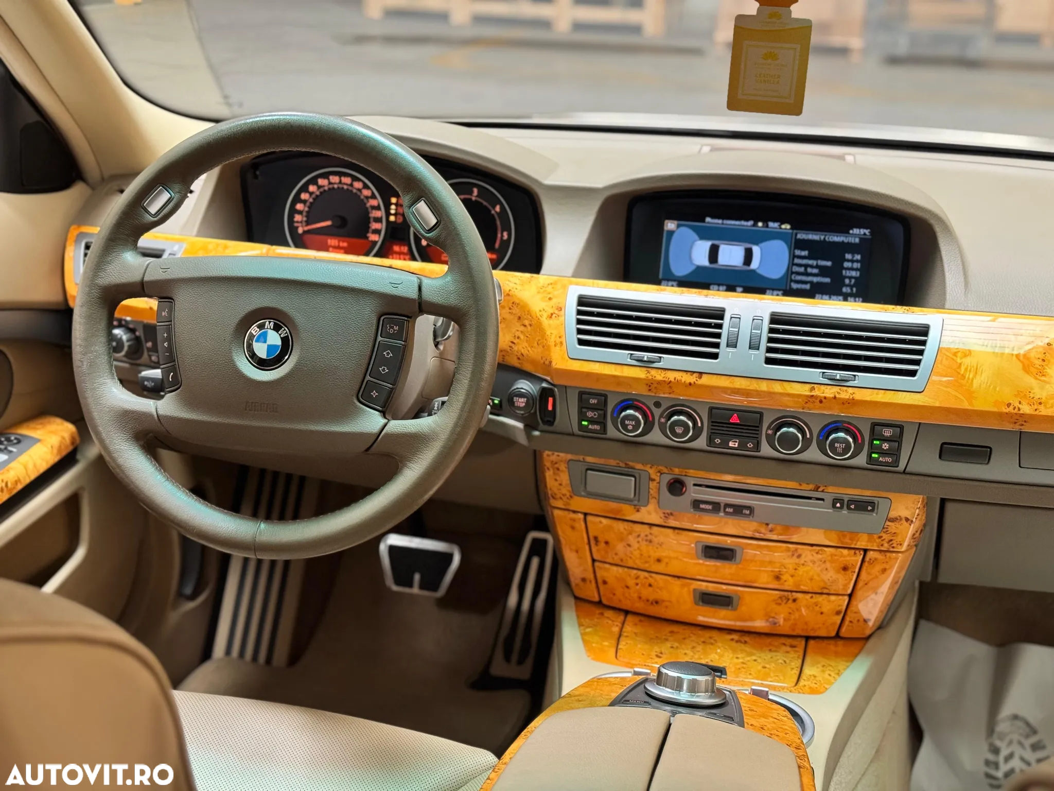 BMW Seria 7 745d - 14