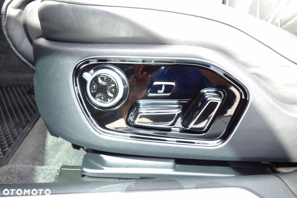 Audi A8 L 60 TFSI quattro tiptronic - 13