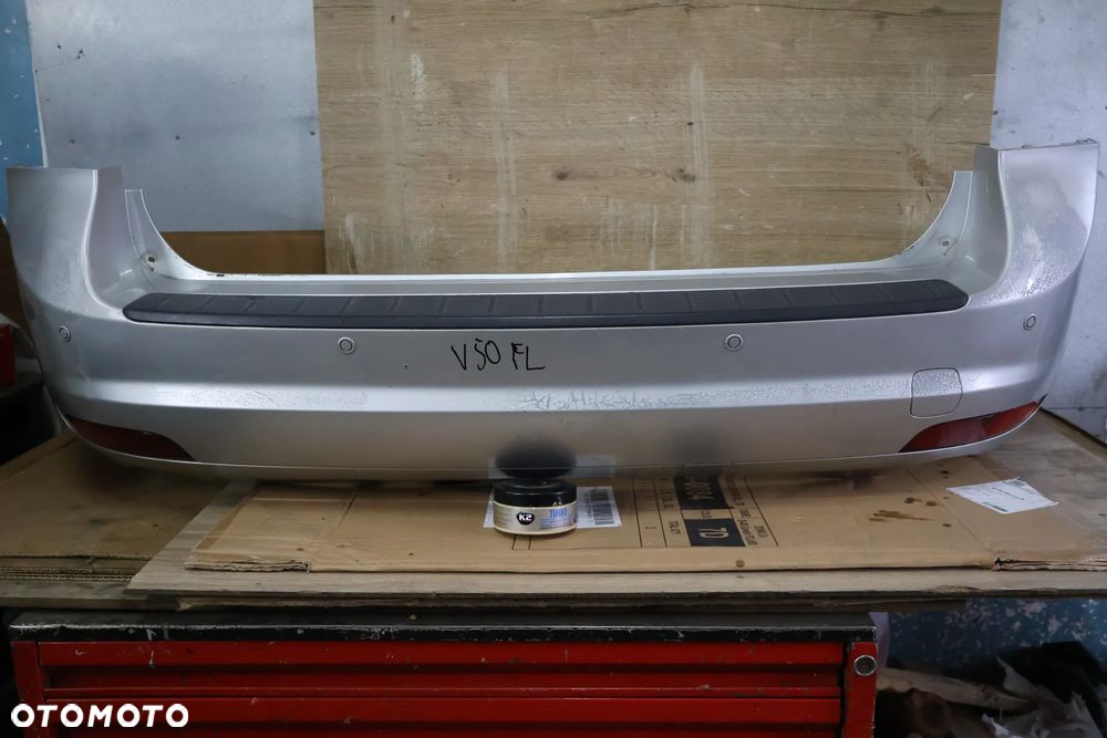 VOLVO V50 LIFT 07-12 ZDERZAK TYŁ TYLNY PDC CZUJNIKI - 1