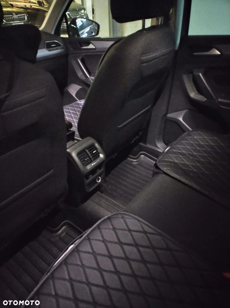 Volkswagen Tiguan - 5