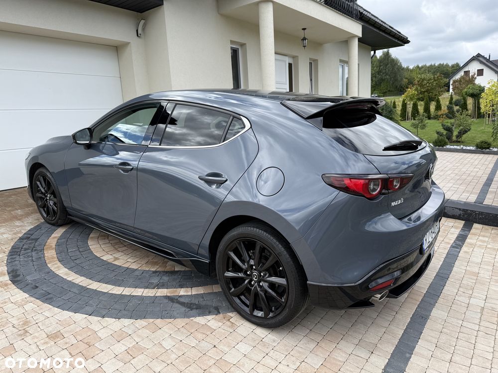 Mazda 3 2.0 mHEV Hikari - 11